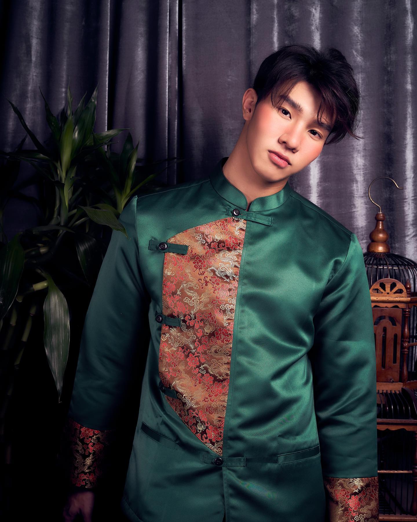 หล่งซื่อ ลี