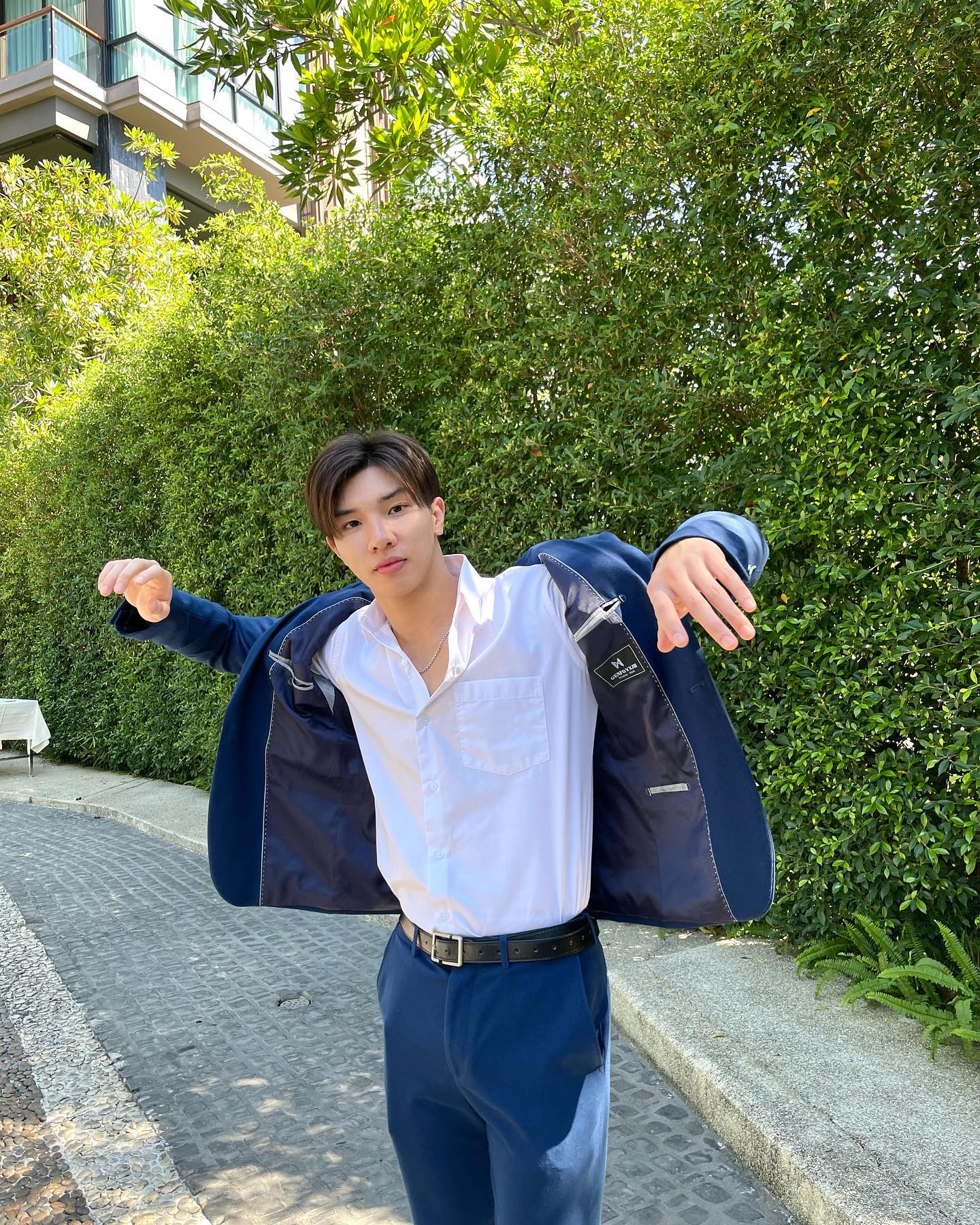 หล่งซื่อ ลี