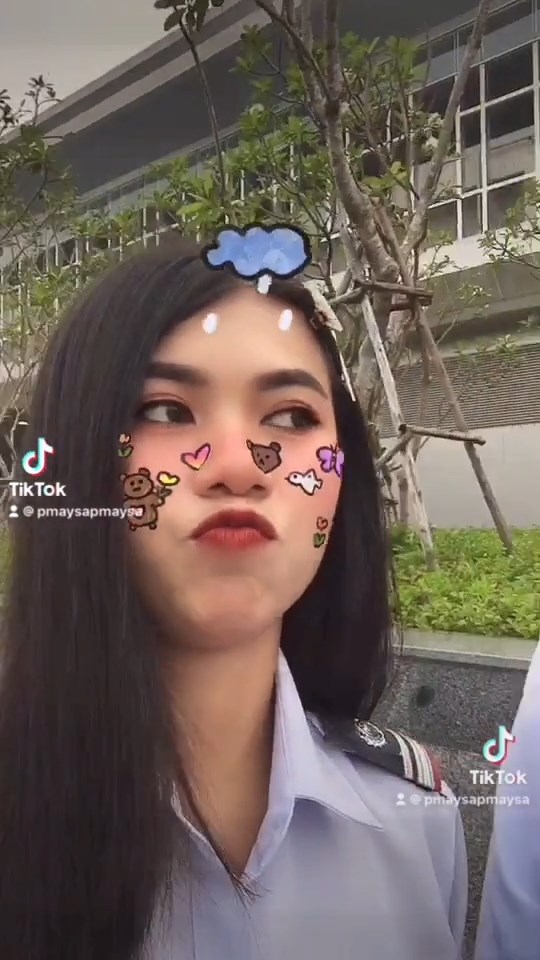 คนขับรถเมล์สวย