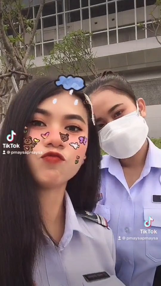 คนขับรถเมล์สวย