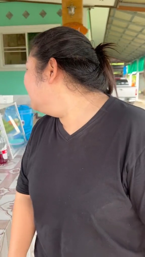 เพื่อนเปิดร้านขายน้ำ