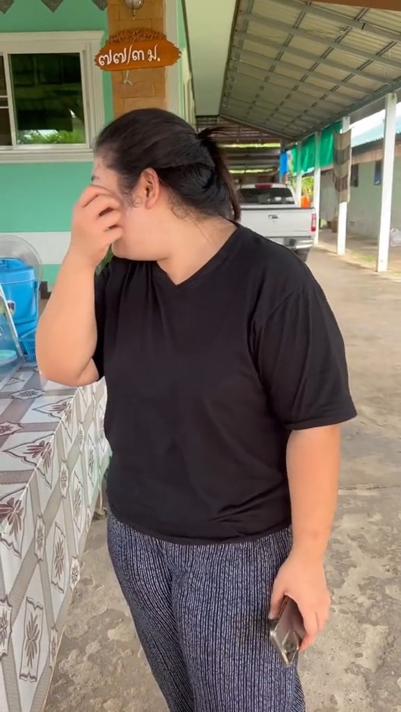 เพื่อนเปิดร้านขายน้ำ