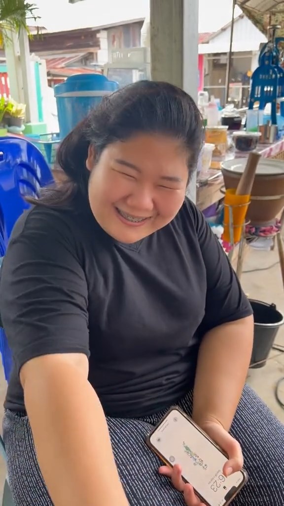 เพื่อนเปิดร้านขายน้ำ