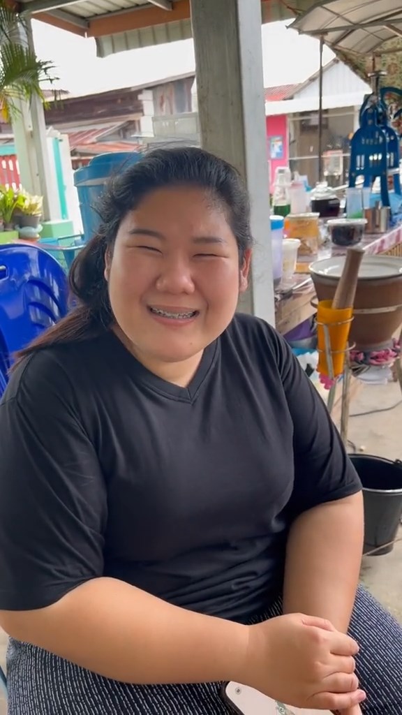 เพื่อนเปิดร้านขายน้ำ