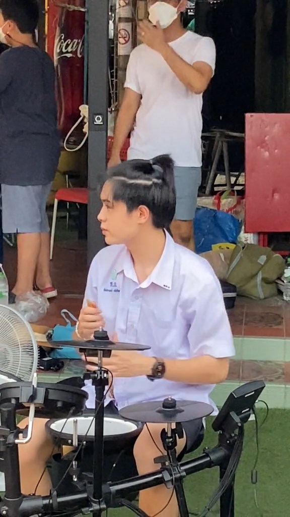 มังกร รัชชานนท์