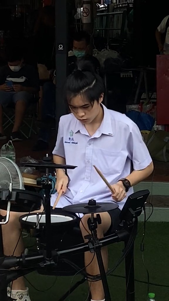 มังกร รัชชานนท์