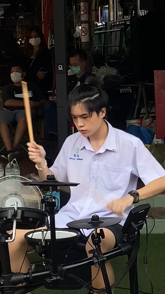 มังกร รัชชานนท์