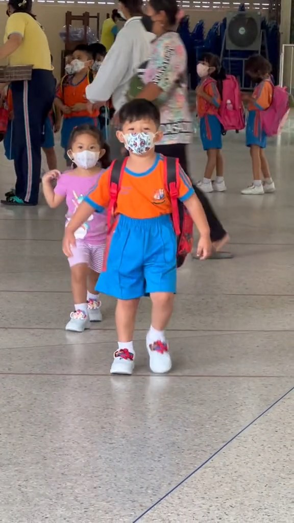 รับลูกกลับบ้าน