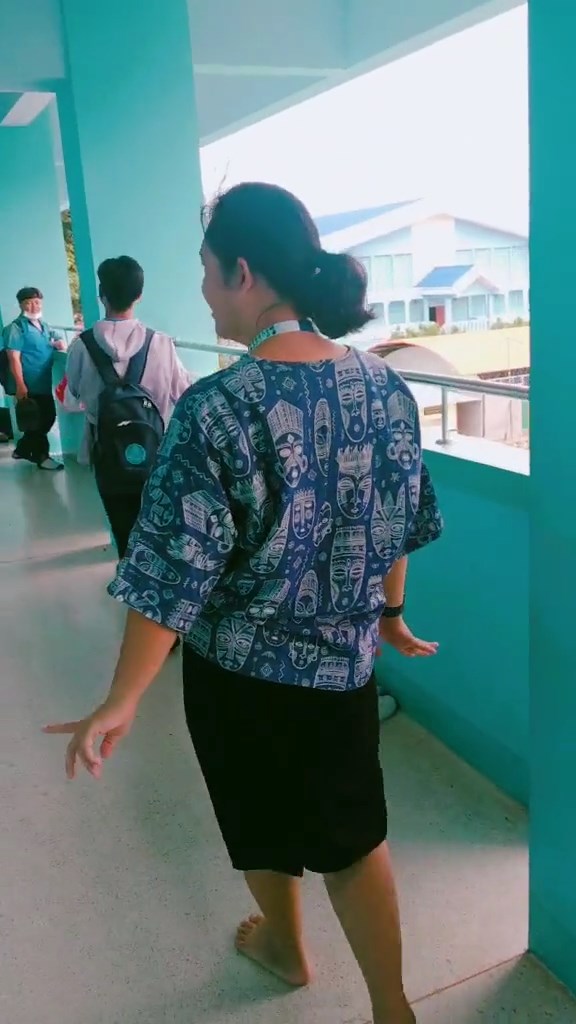 เรียกครูว่าพ่อ