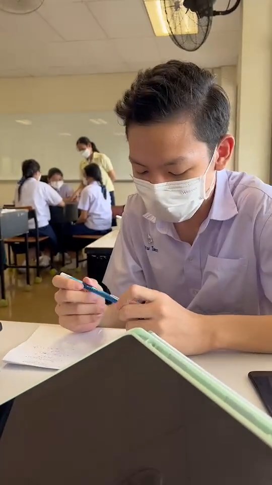ติวหนังสือ