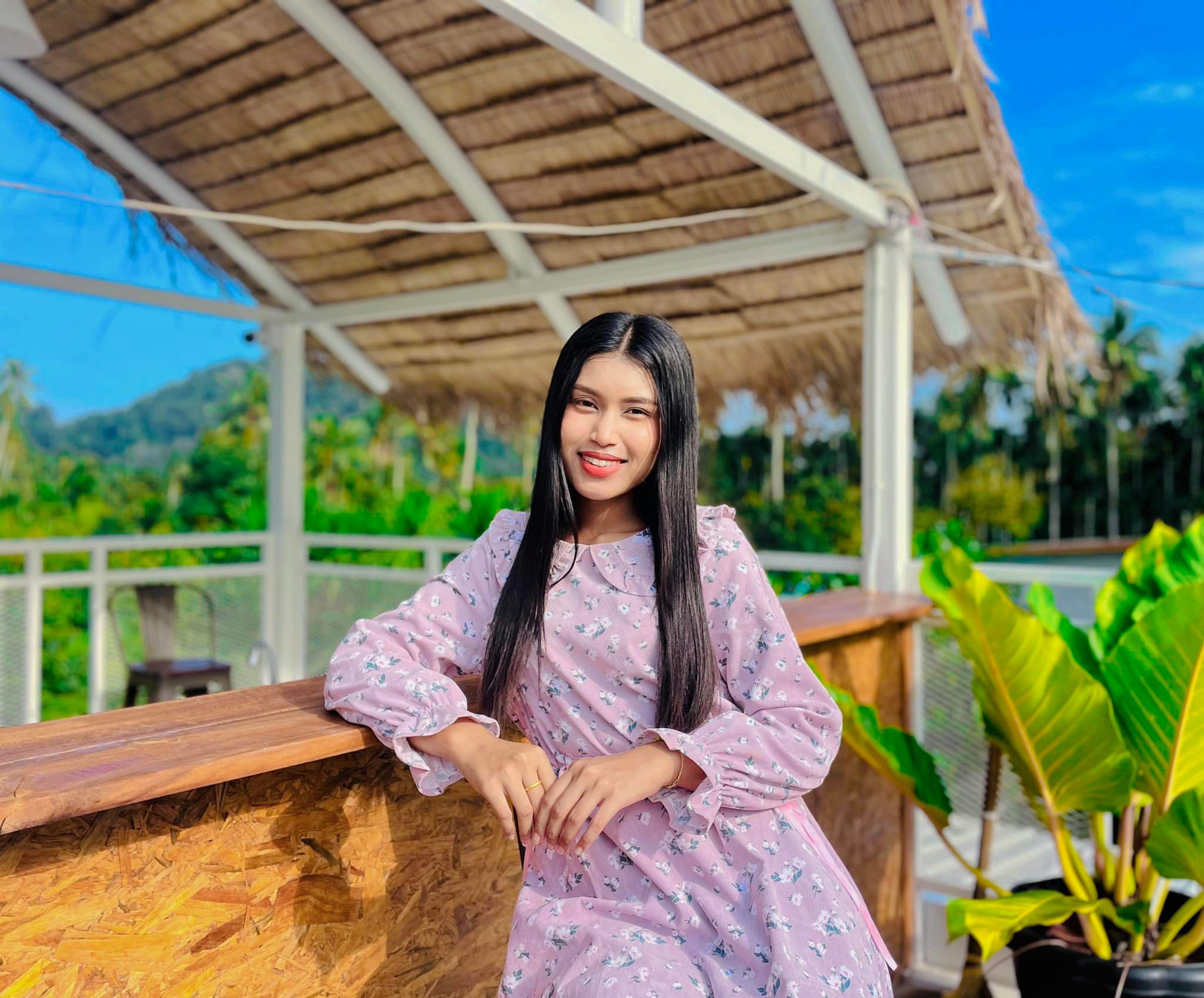 ครูจุ๊บแจง กนกวรรณ