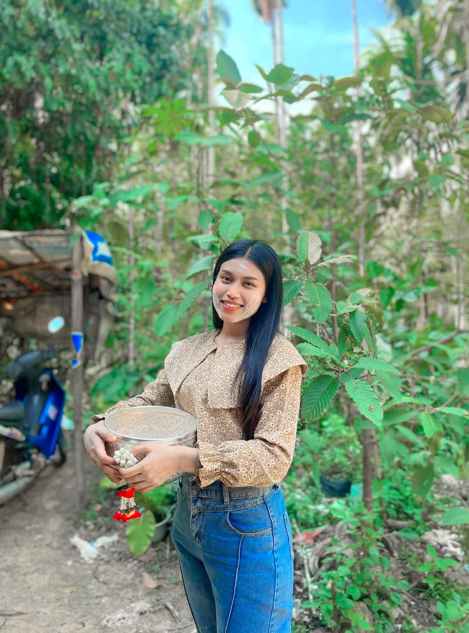 ครูจุ๊บแจง กนกวรรณ