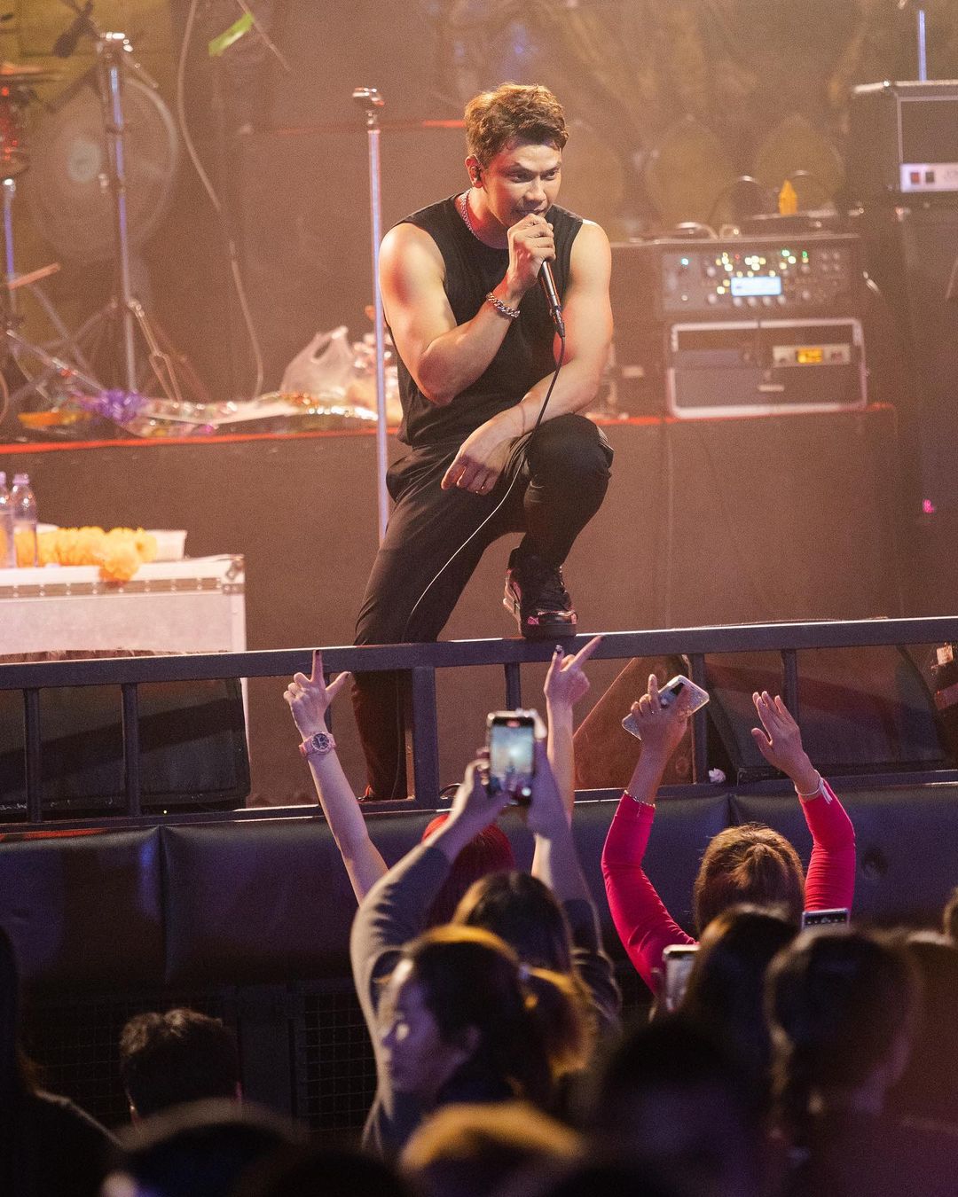 หนุ่ม กะลา