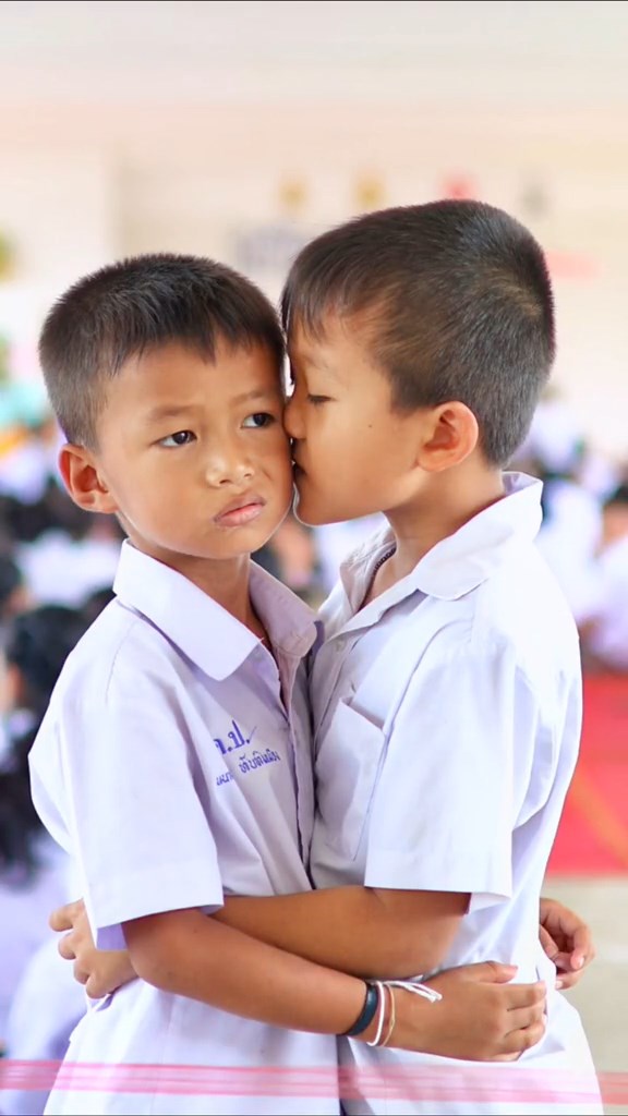 แก้ปัญหานักเรียนต่อยกัน