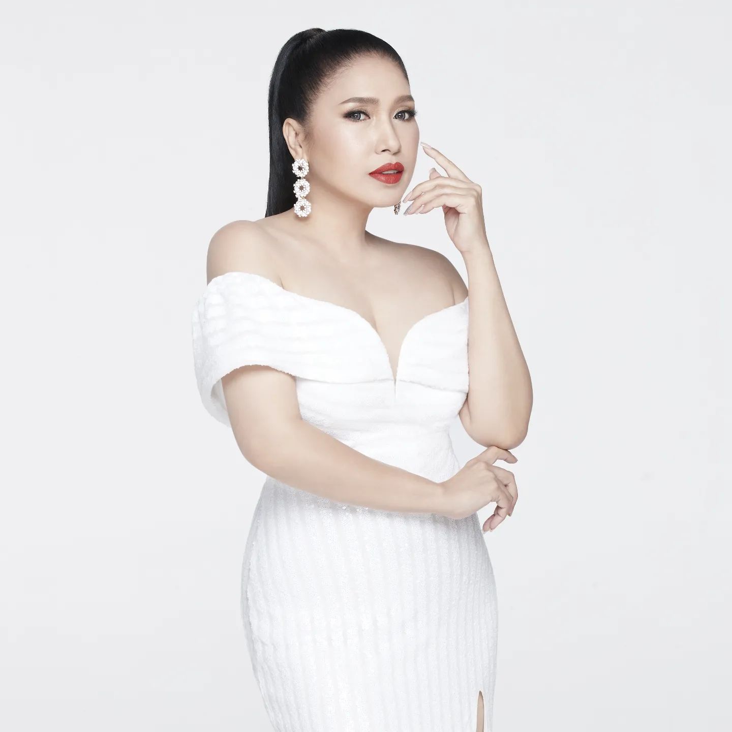 เอ้ ชุติมา นัยนา