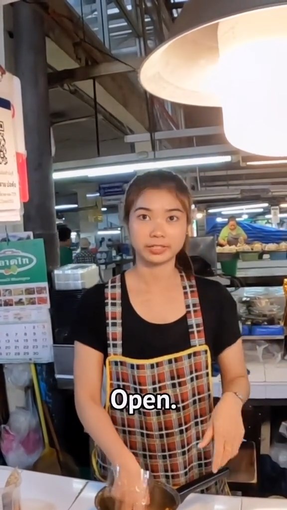 แม่ค้าพูดภาษาอังกฤษ