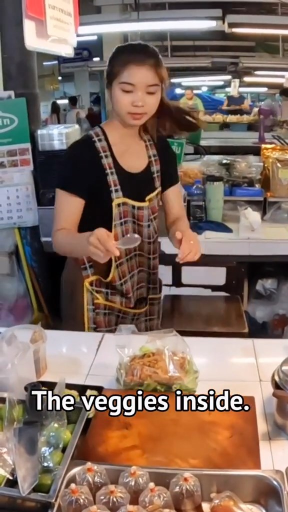 แม่ค้าพูดภาษาอังกฤษ