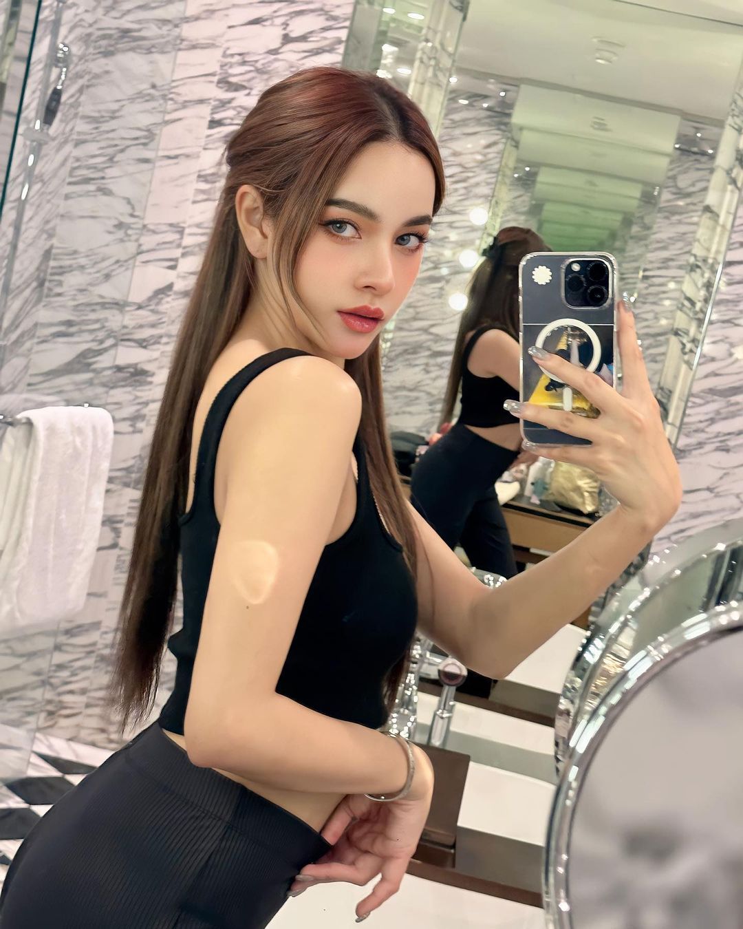 ส้มโอ ชมพูนุท