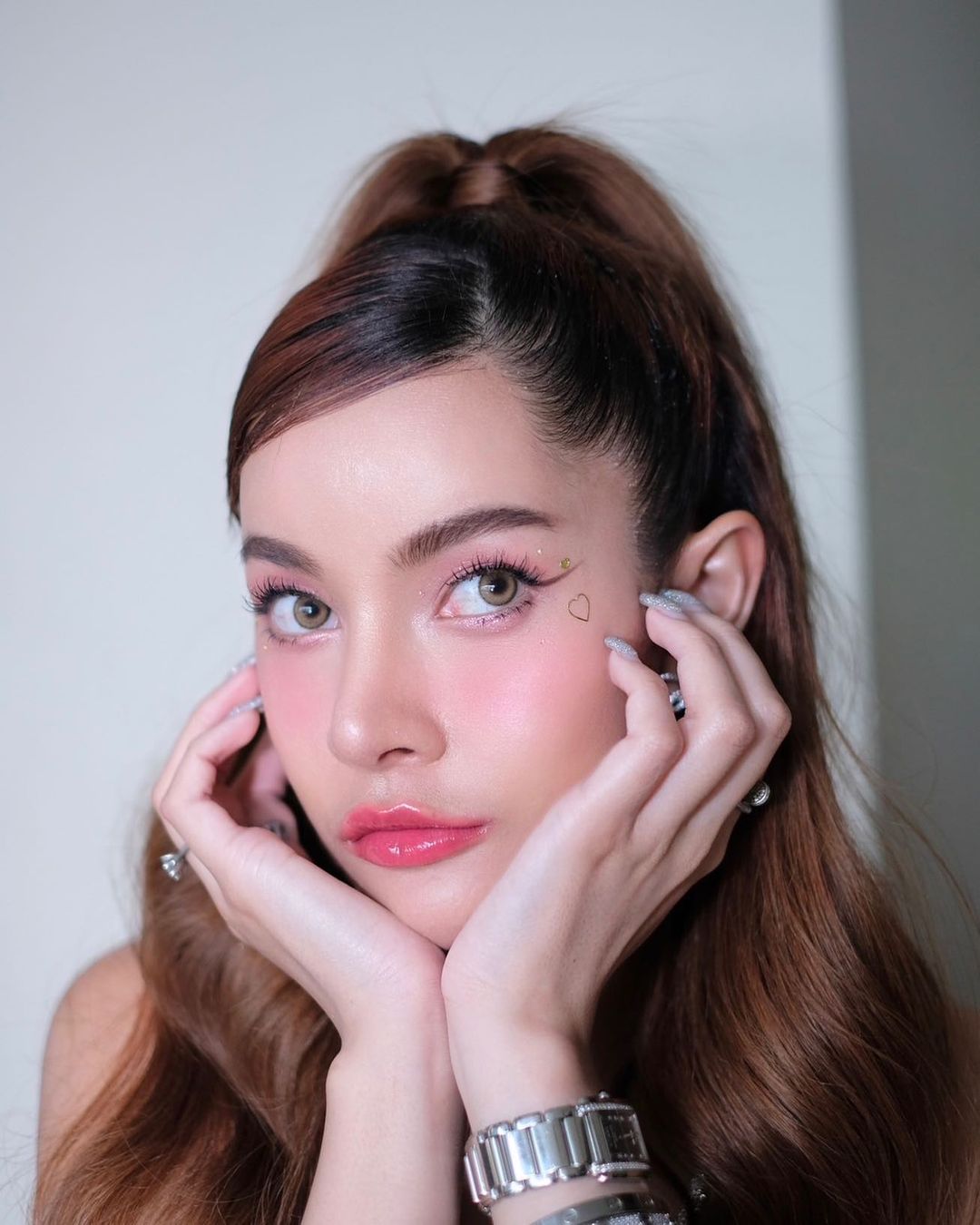 ส้มโอ ชมพูนุท