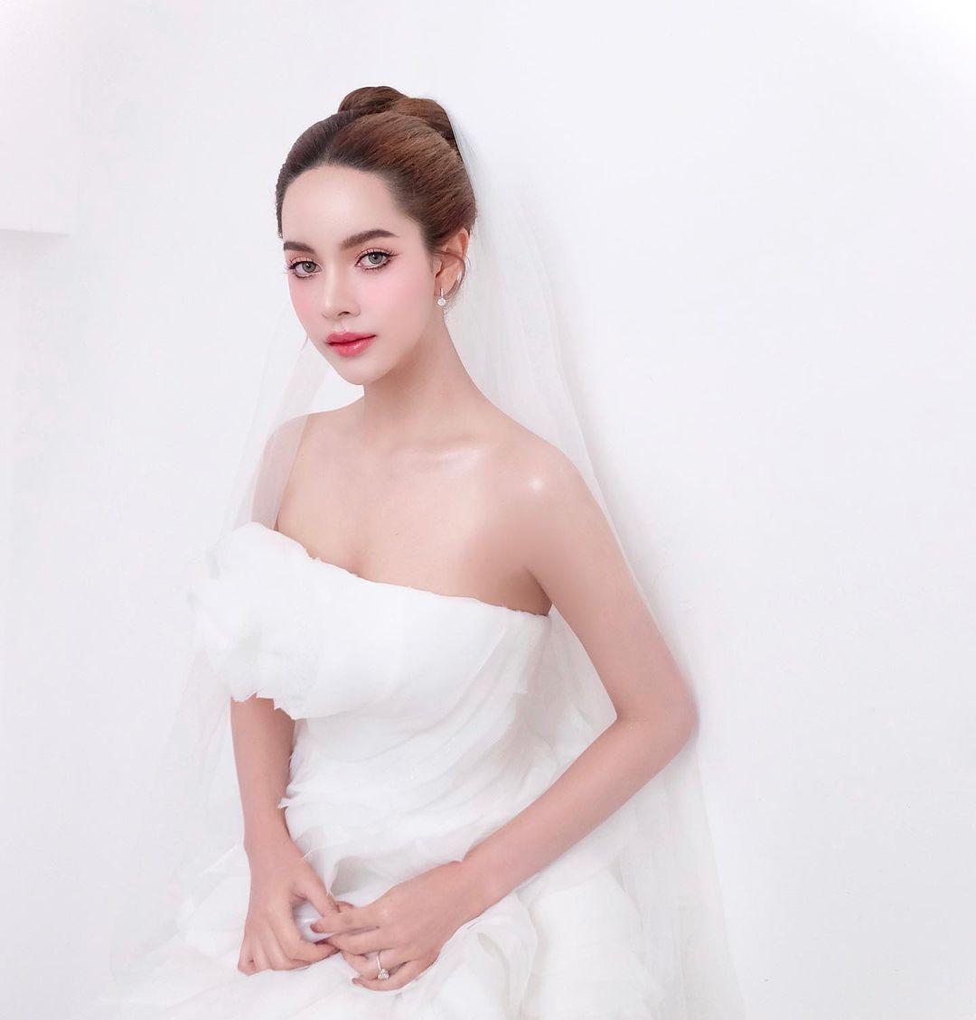 ส้มโอ ชมพูนุท