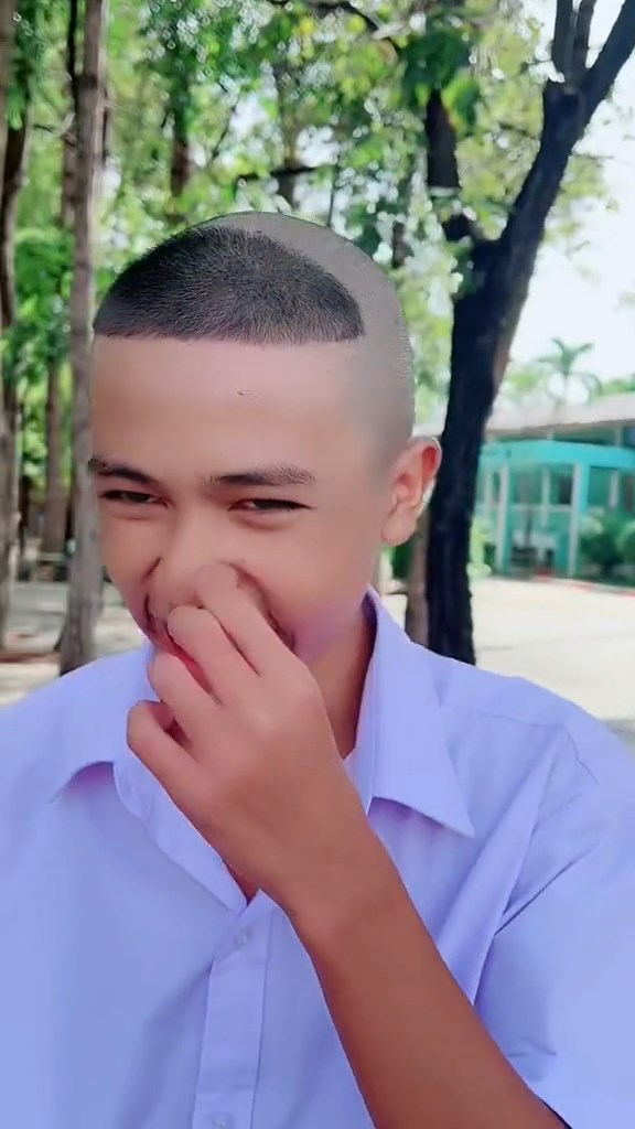 ทำผมมาโรงเรียน