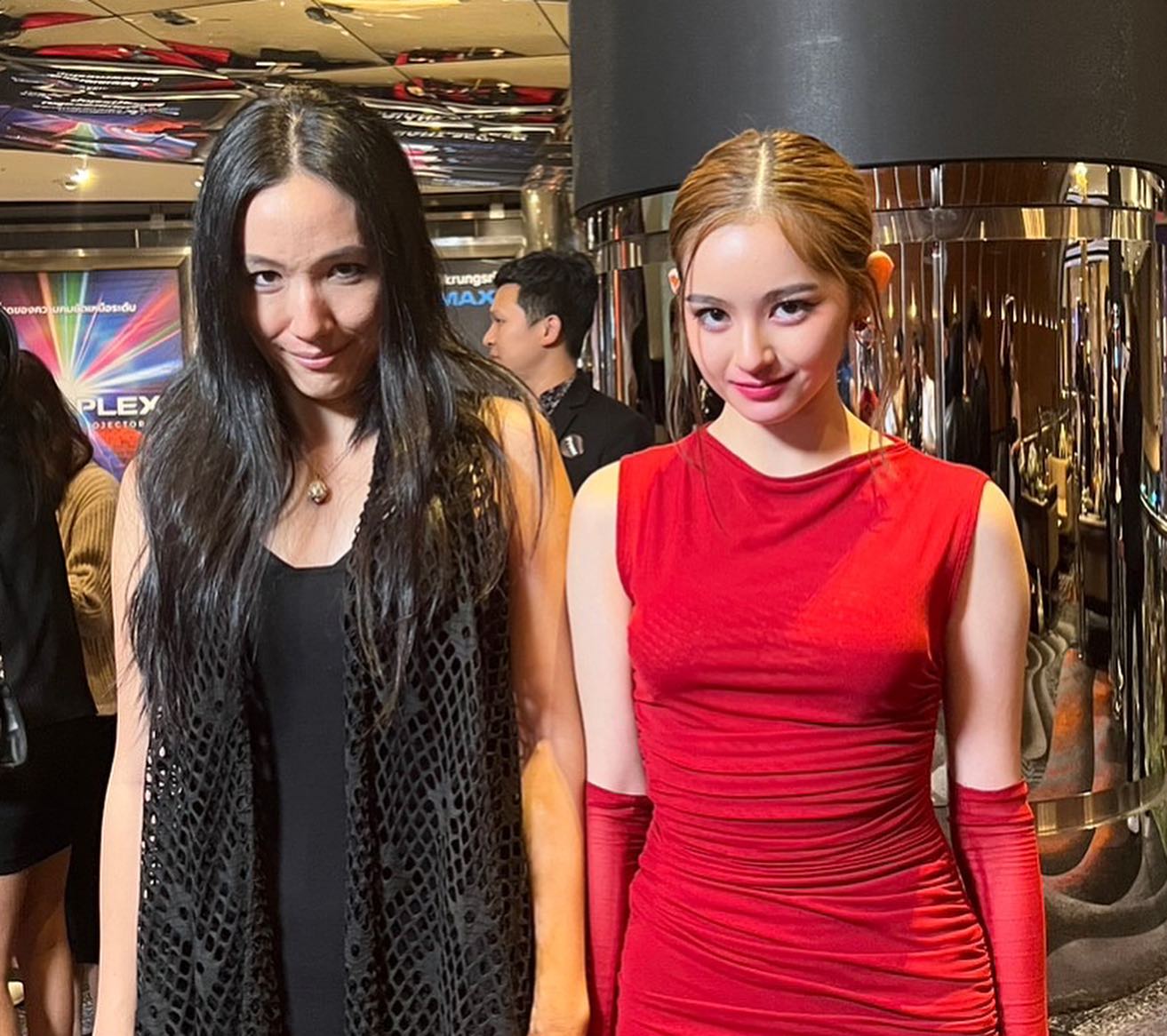 ออม มานิตา