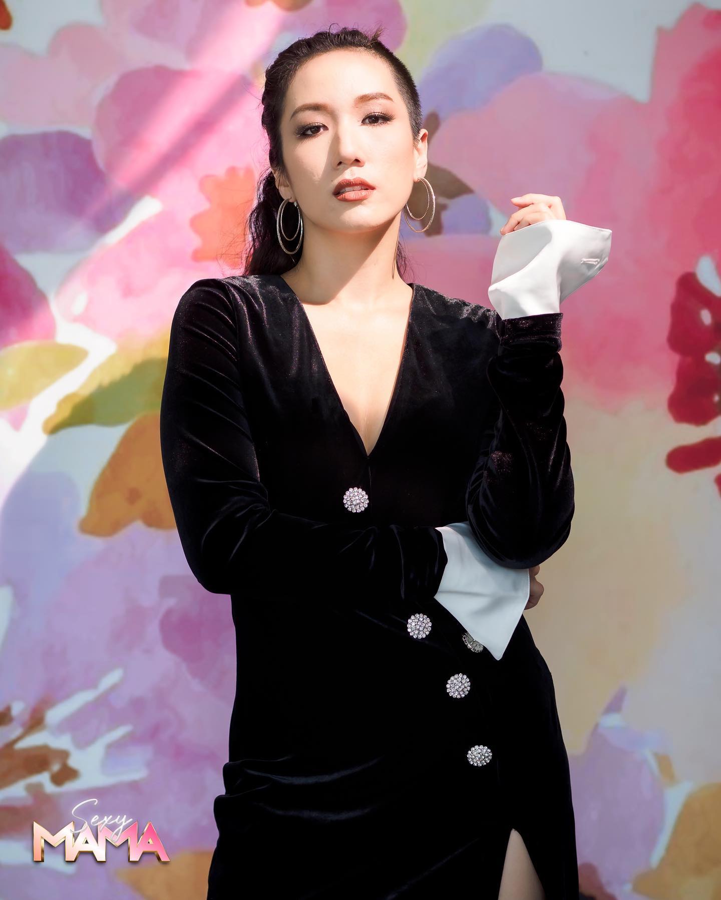 ออม มานิตา