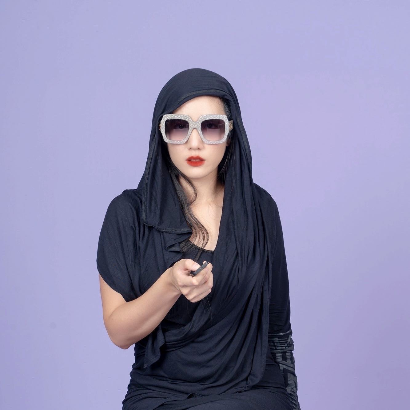 ออม มานิตา