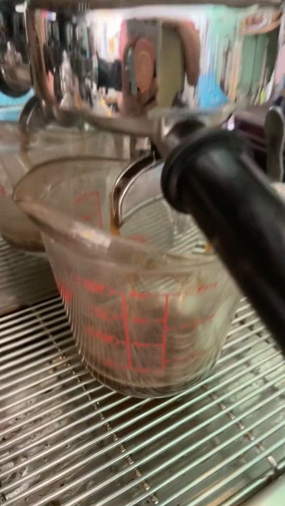 ชาเขียวทำไมชงออกมาไม่เขียว