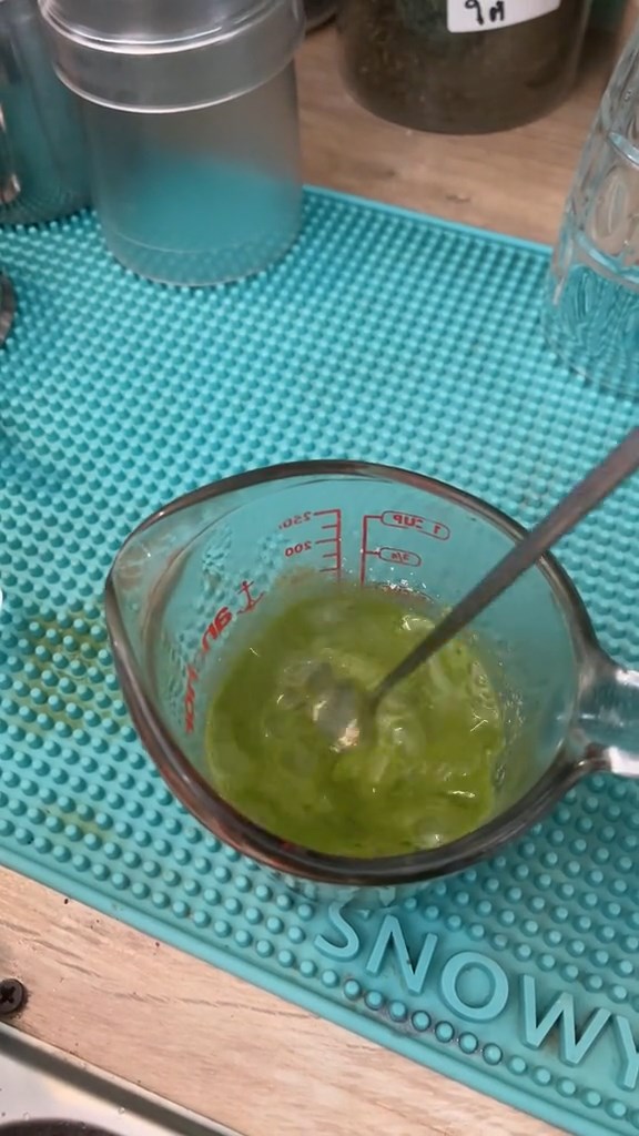 ชาเขียวทำไมชงออกมาไม่เขียว