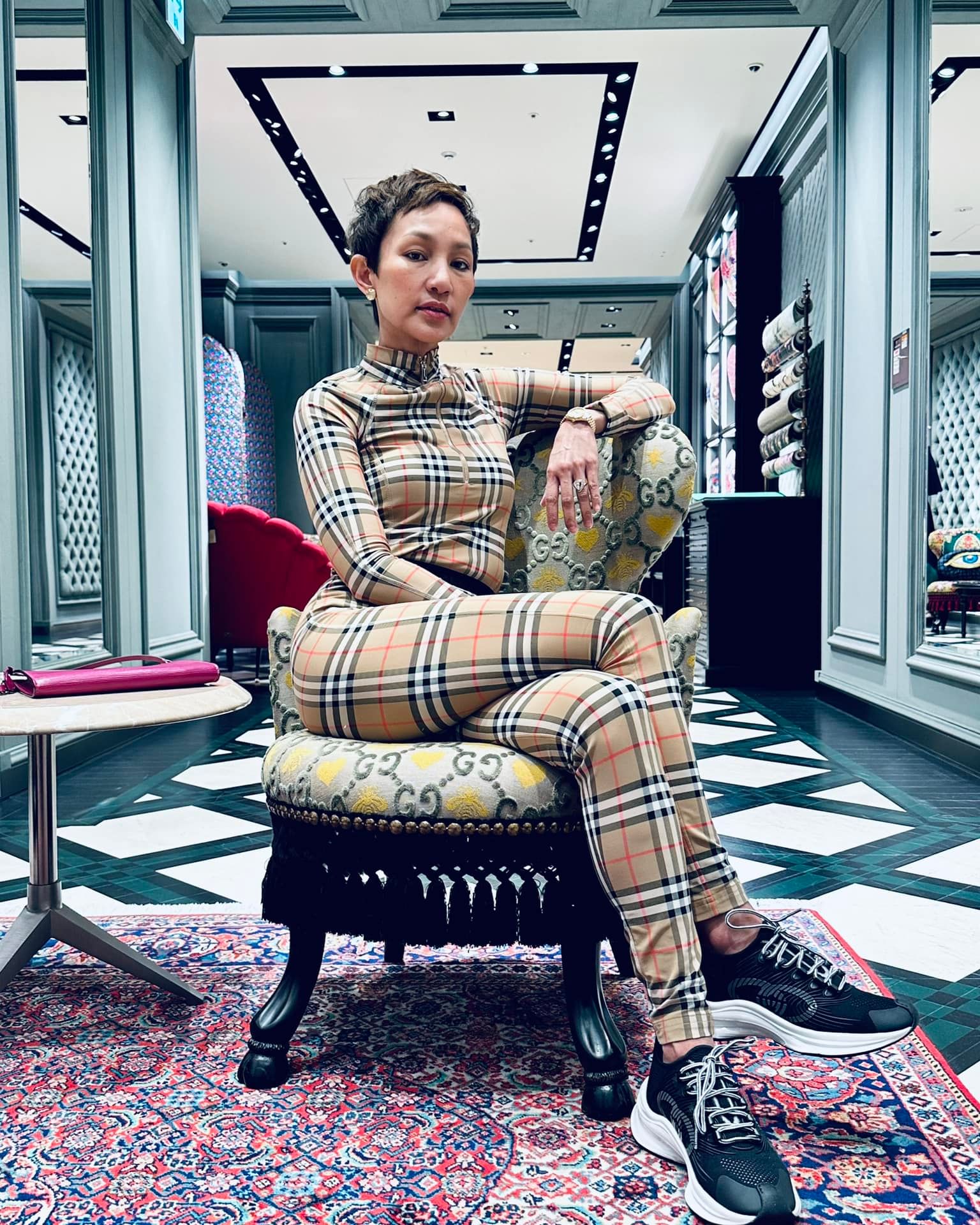 หญิง จุฬาลักษณ์