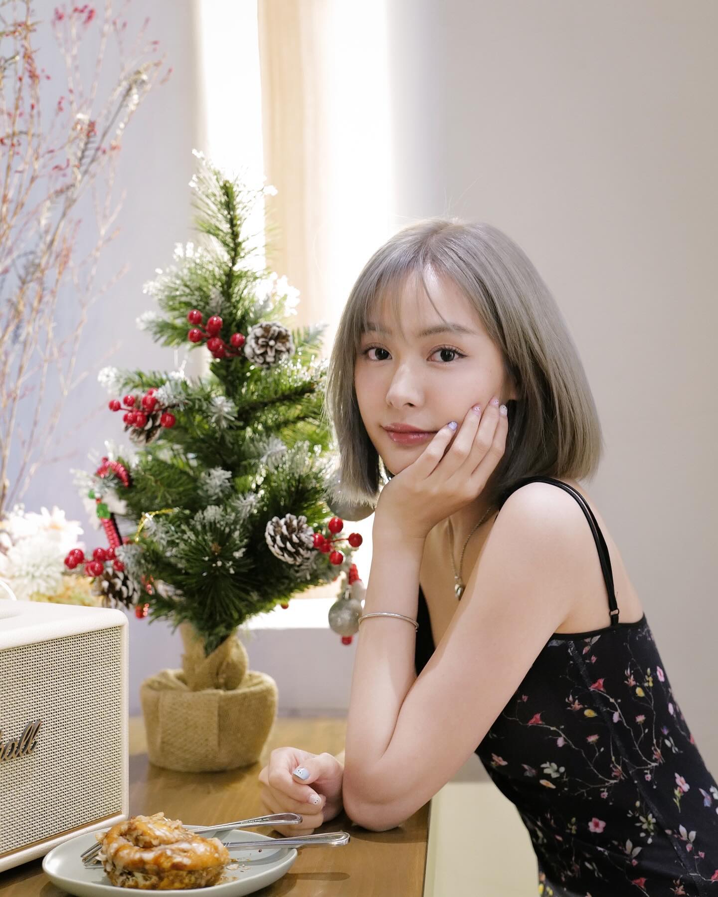 อุ้ม อิษยา