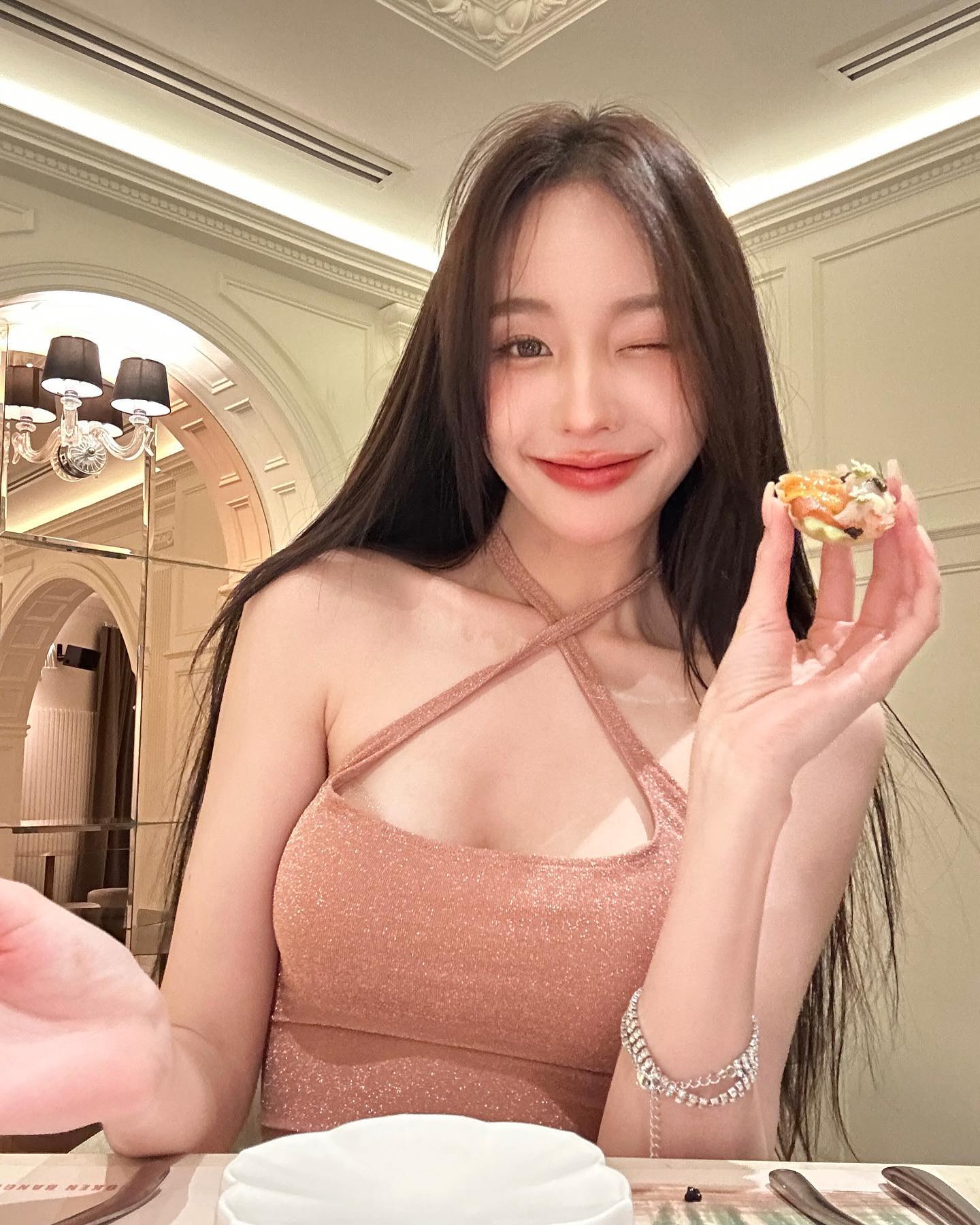 พิมพ์ กรกนก