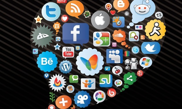 ผลสำรวจเผย เล่น Social Network มากๆ เป็นผลดีต่อบริษัท