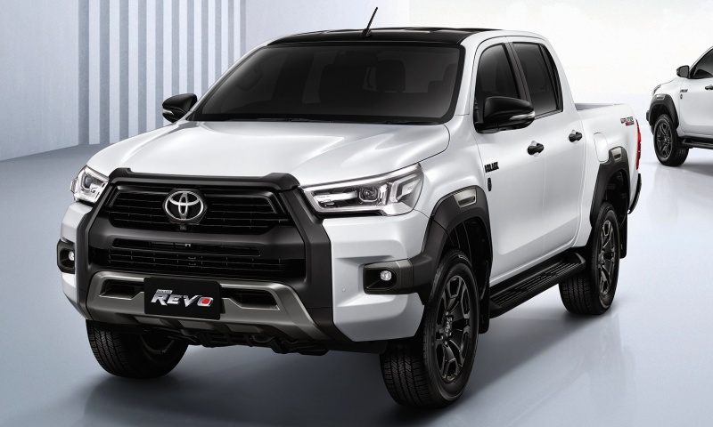 Toyota Hilux REVO รุ่นฉลอง 60 ปี มีให้เลือก 19 รุ่นย่อย ราคา 720,000 - 1,301,000 บาท