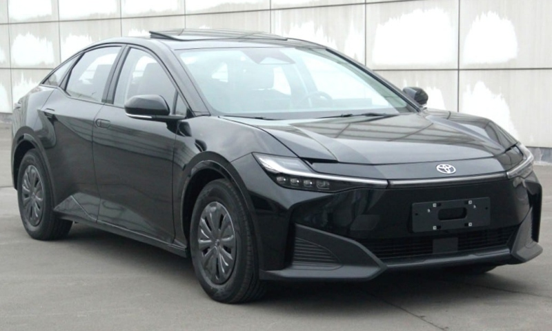เผยภาพ Toyota bZ3 ใหม่ ซีดานไฟฟ้ารุ่นแรกจับมือกับ BYD ก่อนเปิดตัวปลายปี 2565 นี้