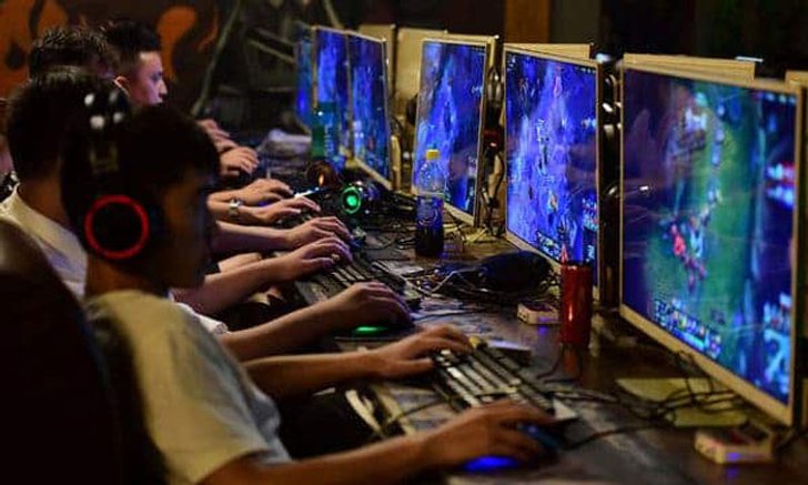 จีนบังคับใช้กฎหมายแบบเด็ดขาด ตั้งเคอร์ฟิวจำกัดเวลาการเล่นเกม