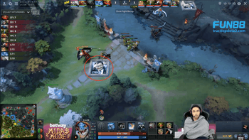 มือดีส่งรูปทักษิณขึ้นโชว์กลางการแข่งขัน MIDAS MODE 2.0 คนไทยเห็นเป็นขำลั่น