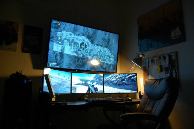 โต๊ะคอมไฮโซ