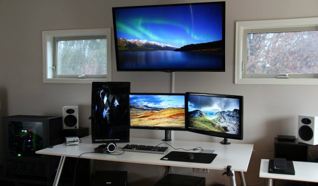 โต๊ะคอมไฮโซ