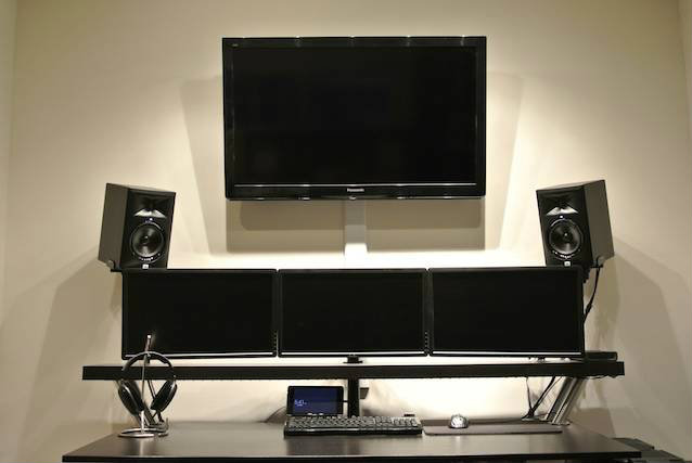 โต๊ะคอมไฮโซ