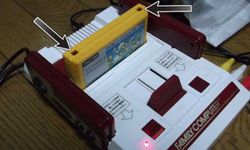 นินเทนโด บอกเหตุผลว่าทำไม ตลับ Famicom ต้องมีรูอยู่ด้านบน