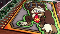 TheDominoKing ใช้โดมิโน่ไม่ต่ำกว่า 25000 ชิ้น ในการสร้างผลงาน Donkey Kong