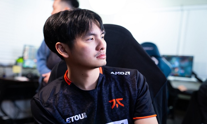 ทีม Fnatic DOTA 2 ยังคงฟอร์มไม่ดีต่อเนื่อง iceiceice ขอผ่าน ต้องใช้ Stand-in