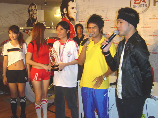 เปิดตัวเกม EA Sports FIFA Online 2