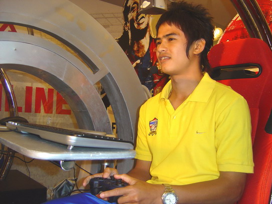 เปิดตัวเกม EA Sports FIFA Online 2