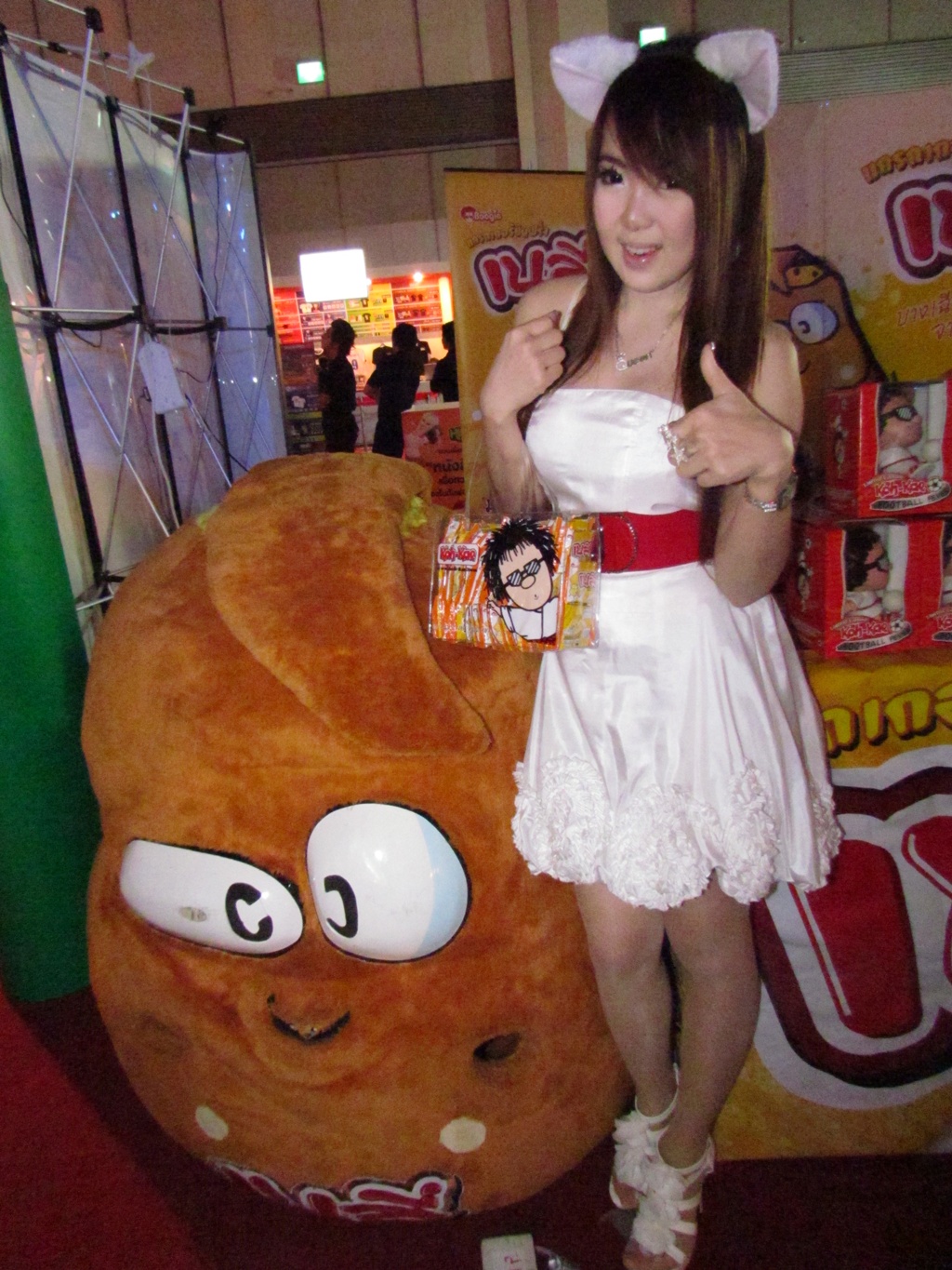 เก็บตกสาวๆพริตตี้งาน BIG FES 2011