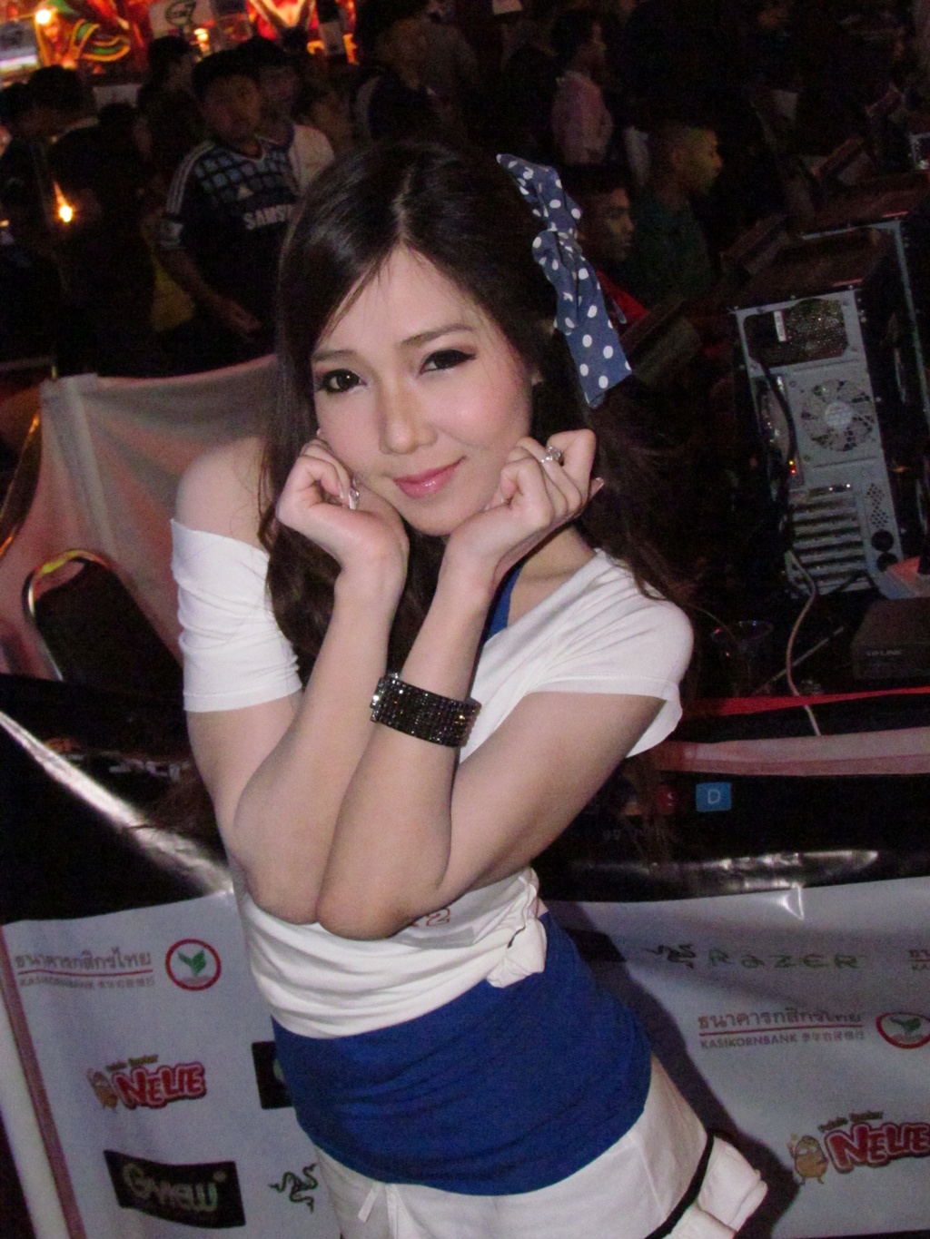 เก็บตกสาวๆพริตตี้งาน BIG FES 2011