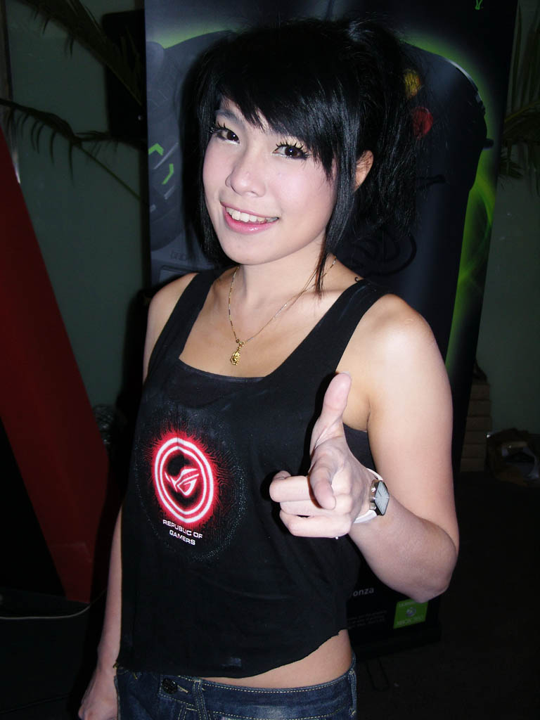 สาวๆพริตตี้เกมส์-ไอที จากงาน BIG FES 2011