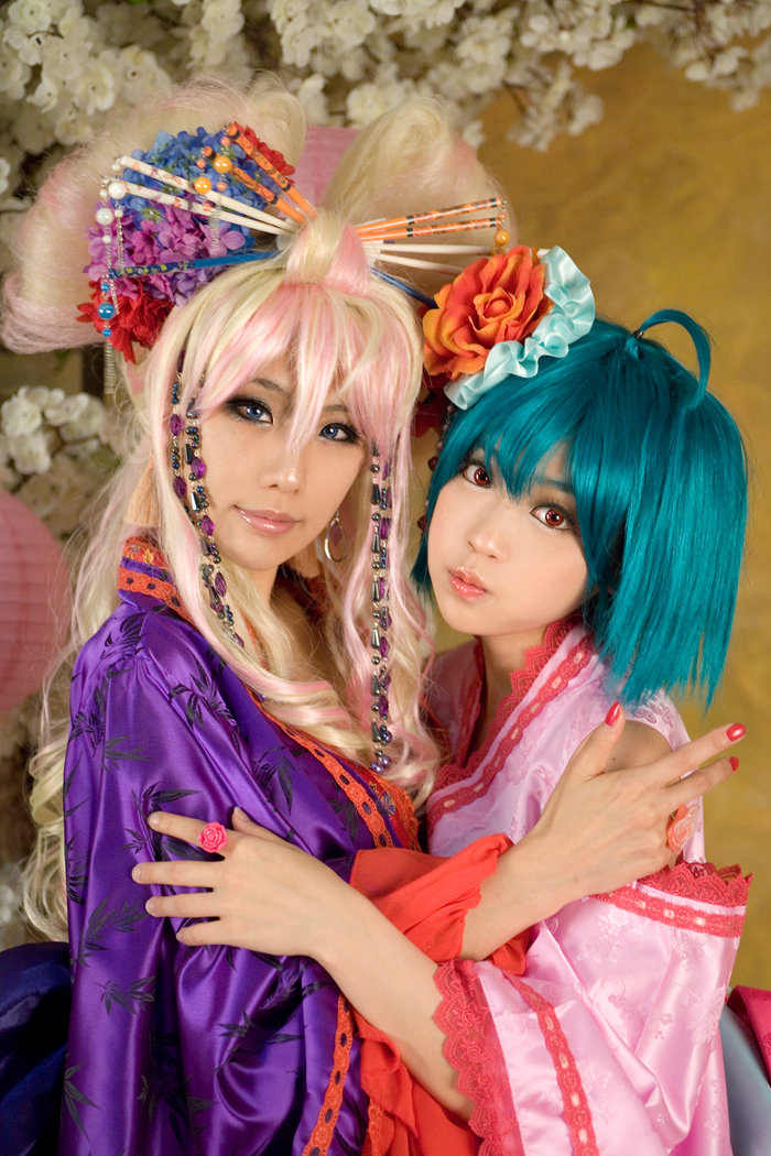 สาวๆ เกาหลีในชุดคอสเพลย์หลากสไตล์